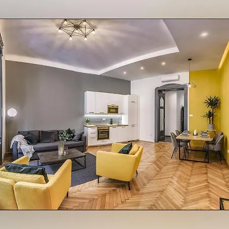 Spacious Luxury 2Br Apt In Downtown Budapest - Ora Exterior photo